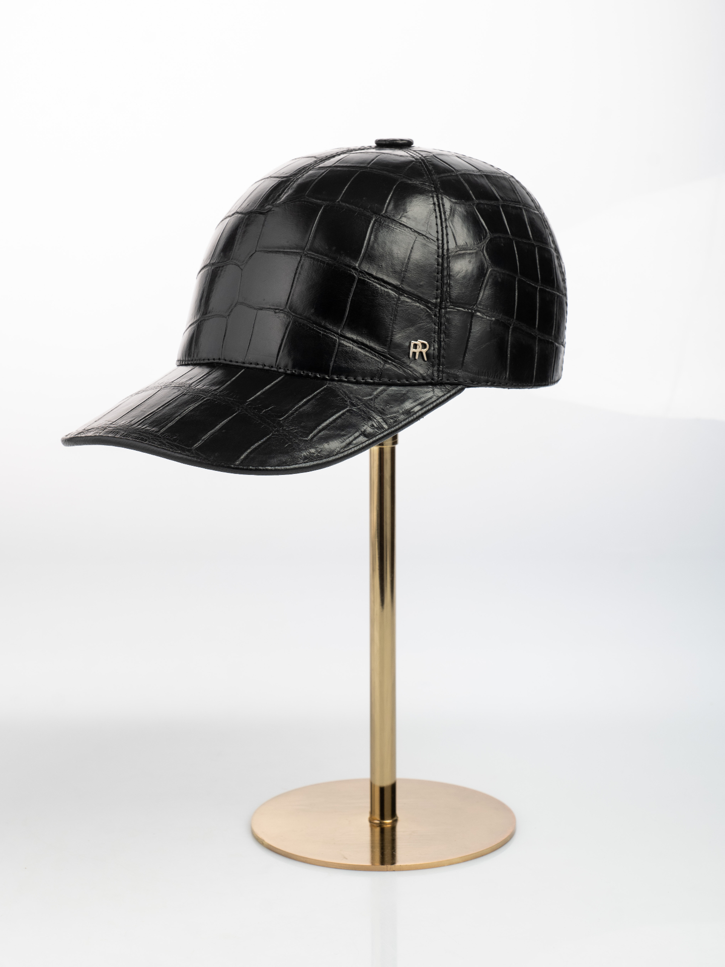 Noir Full Crocodile Cap