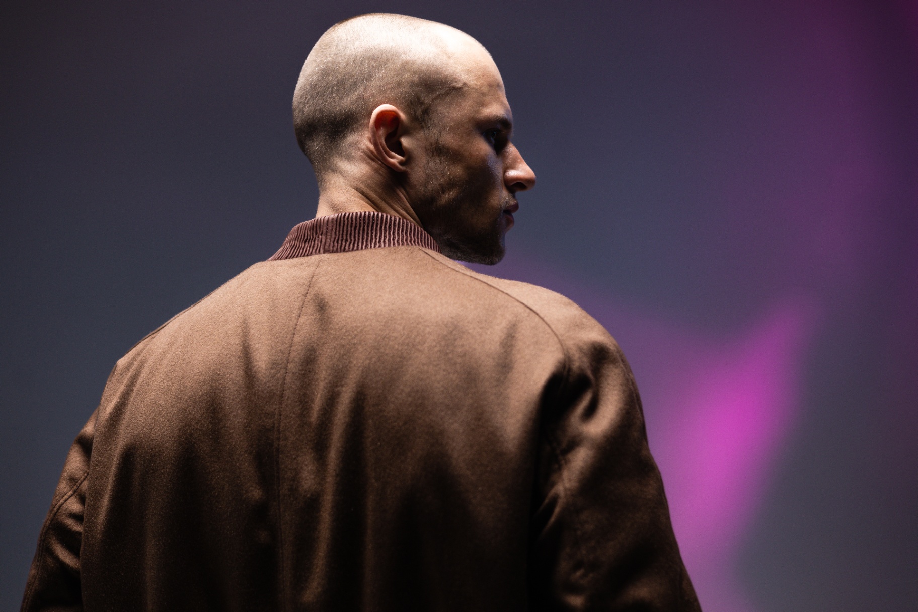 The Cognac Cashmere Bomber view 4