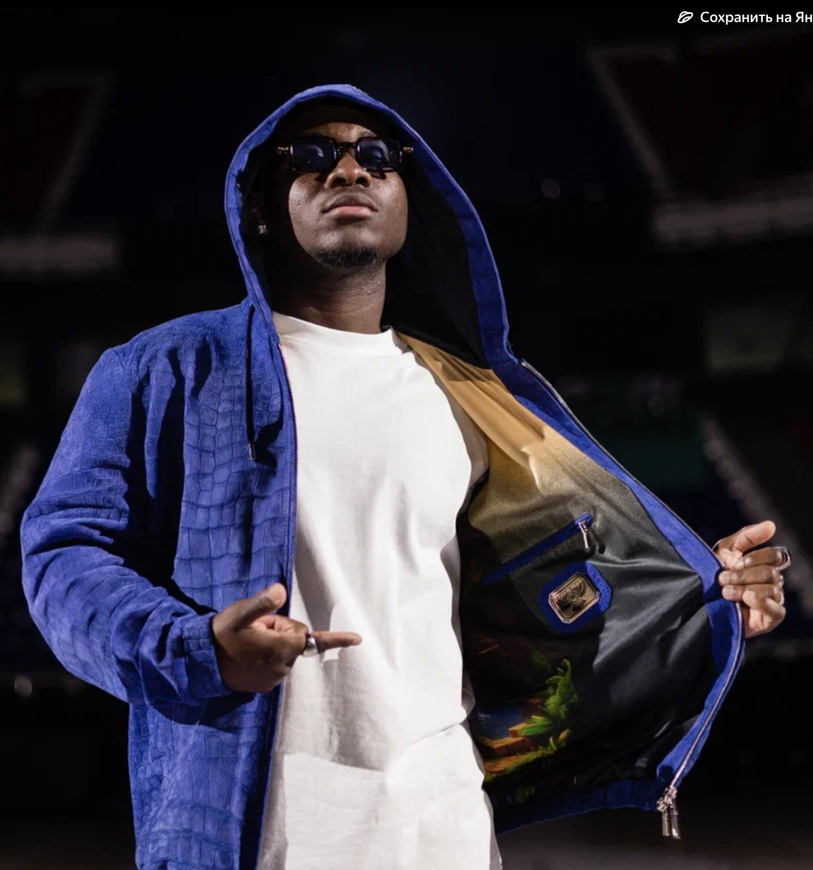 The Azur Nubuck Hoodie view 5