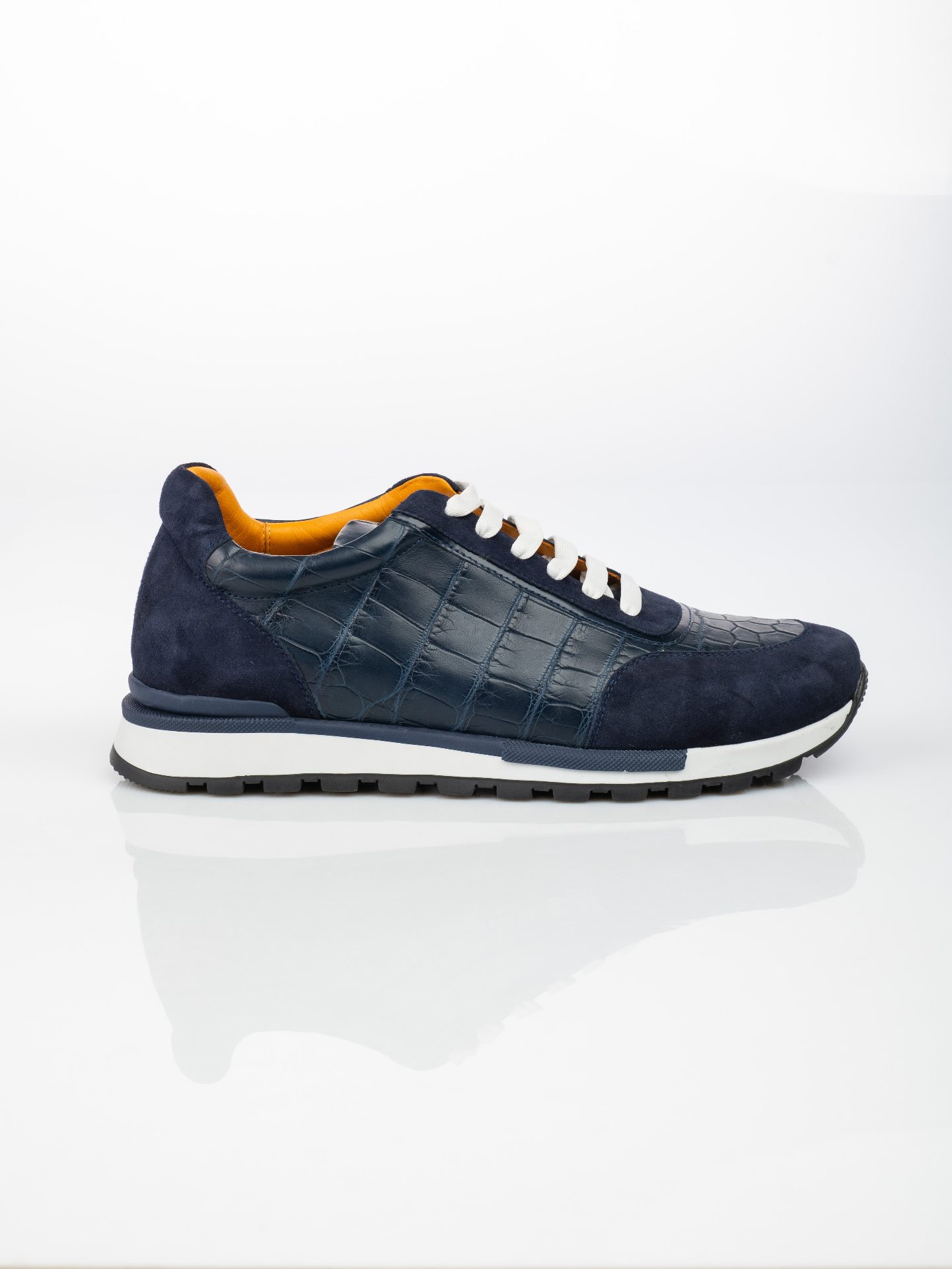 Navy Runner