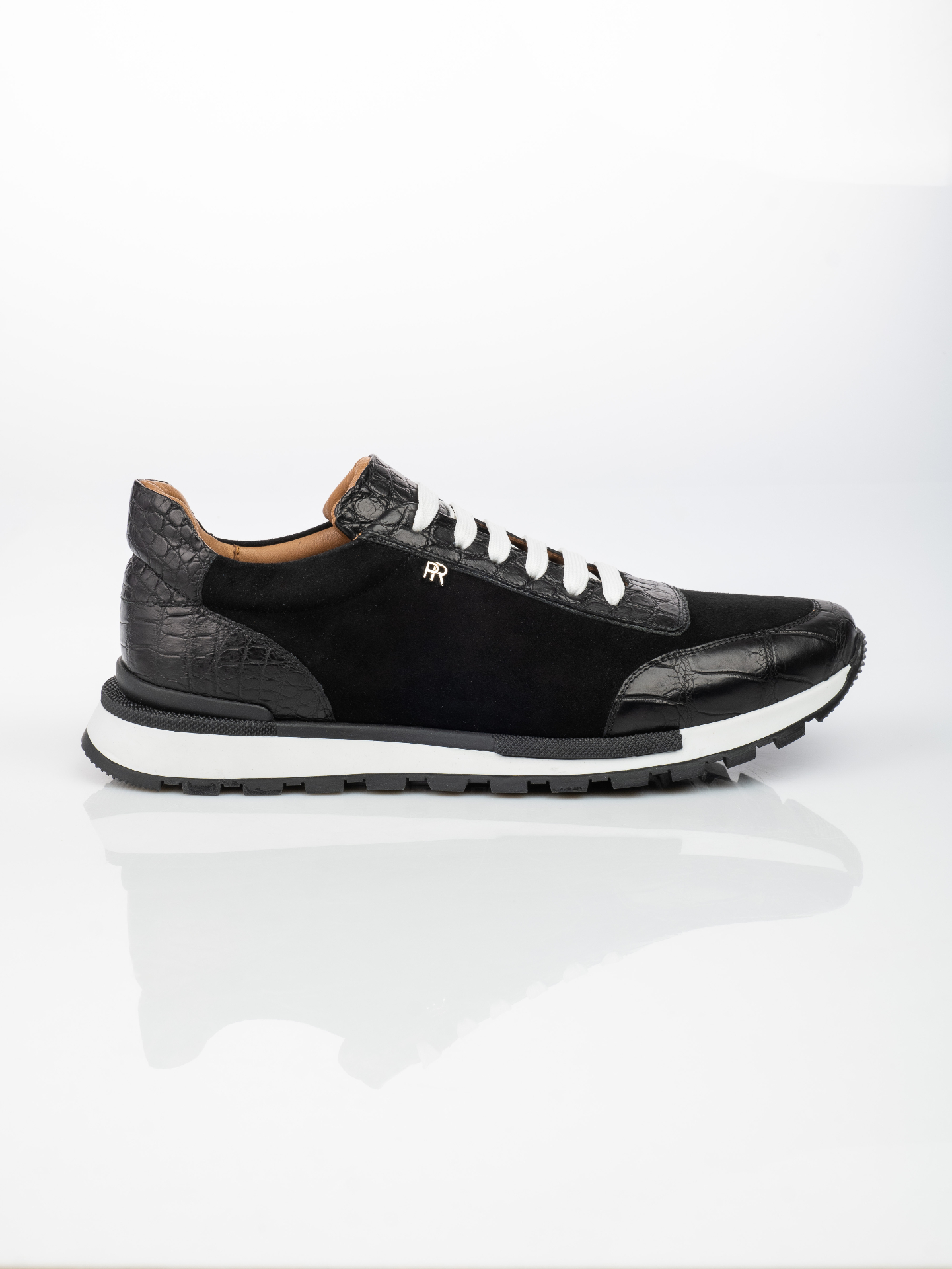 Noir Runner